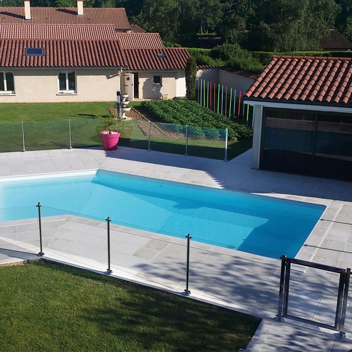 Barrière de Piscine en Verre Poolgarde Inox - Sécurité et Élégance pour Votre Piscine – Image 2