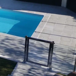 Portillon Sécurisé Inox pour Piscine - Barrière de Sécurité Robuste et Durable
