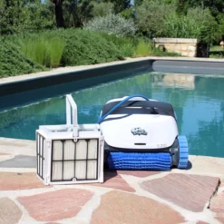 Robot De Piscine Electrique S200 Dolphin - Nettoyage Automatique Efficace -Entretien De La Piscine Soldes 427035 imgWEB robot electrique s200 dolphin 5 066a