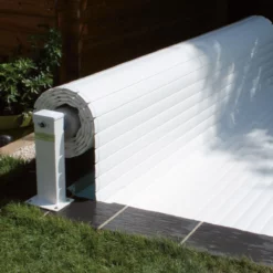 Volet Roulant Motorisé First pour Piscine - Sécurité et Protection Optimale