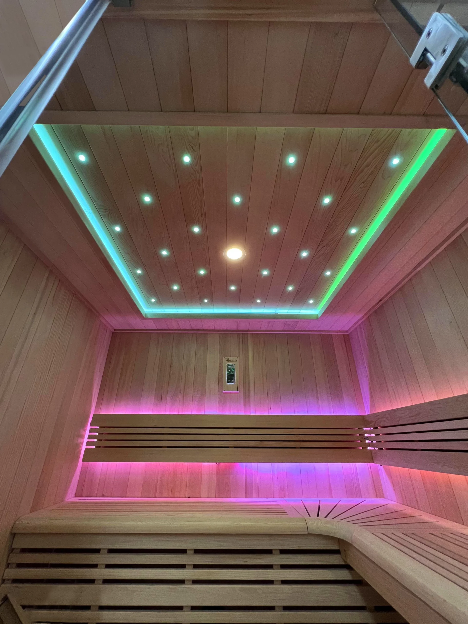 Sauna Traditionnel Utopia Holl's 4 Places - Spa et Sauna de Luxe 4 Sauna Traditionnel Utopia Holl's 4 Places - Spa et Sauna de Luxe – Image 4